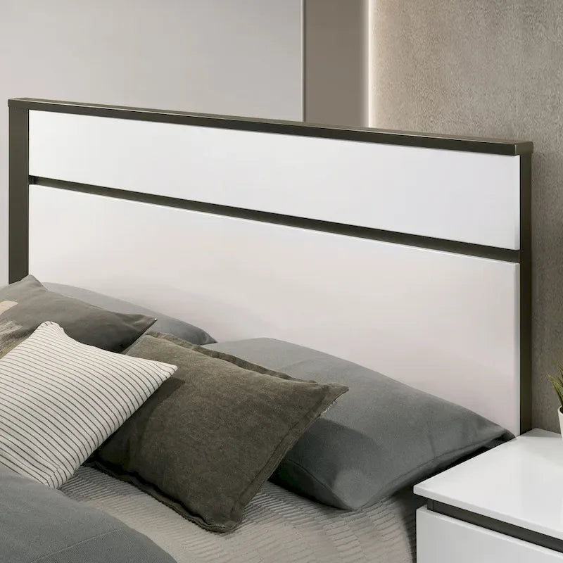 White & Gray 3-Piece Bedroom Set (Bed + Nightstand + Chest) – Queen/King